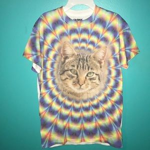 Trippy cat shirt